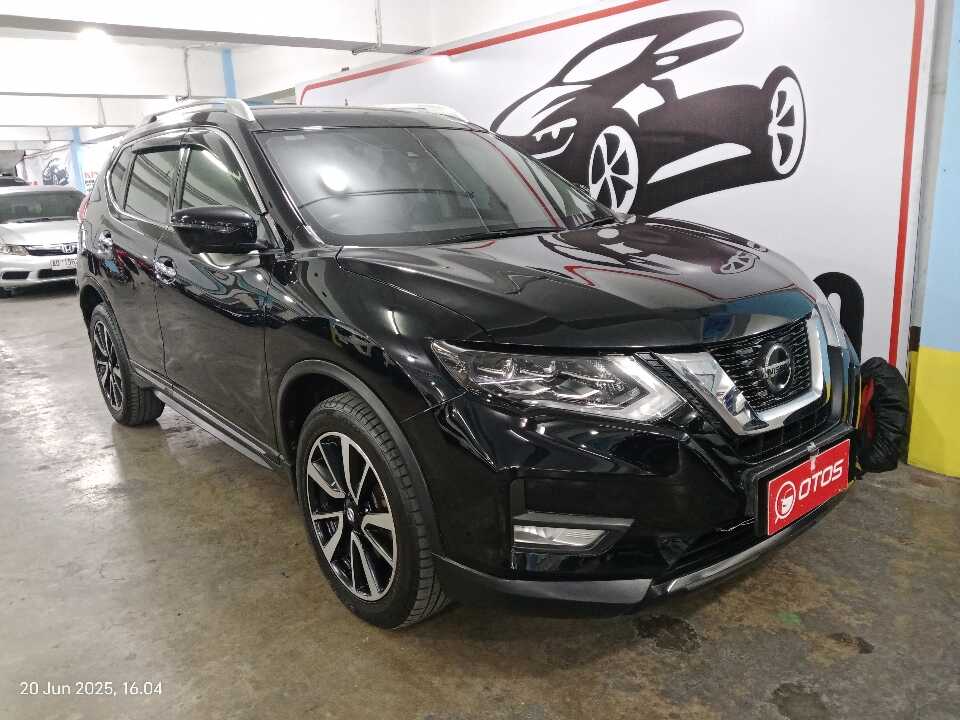 2020 Nissan X-Trail 2.5 - Foto 1 dari 6