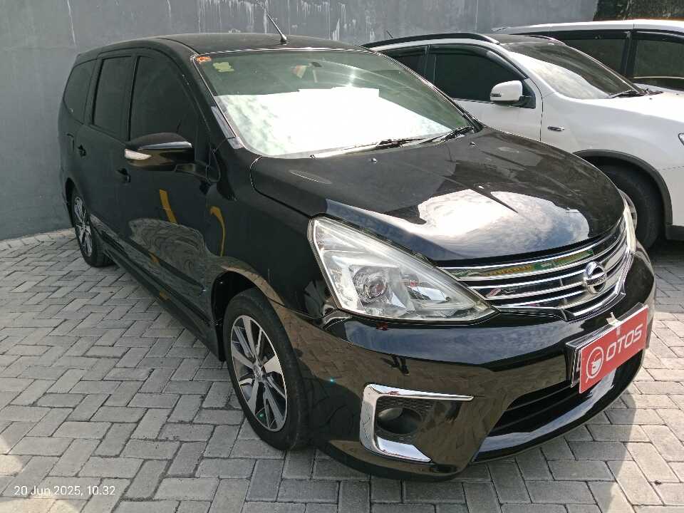 2015 Nissan Grand Livina 1.5 XV - Foto 1 dari 6