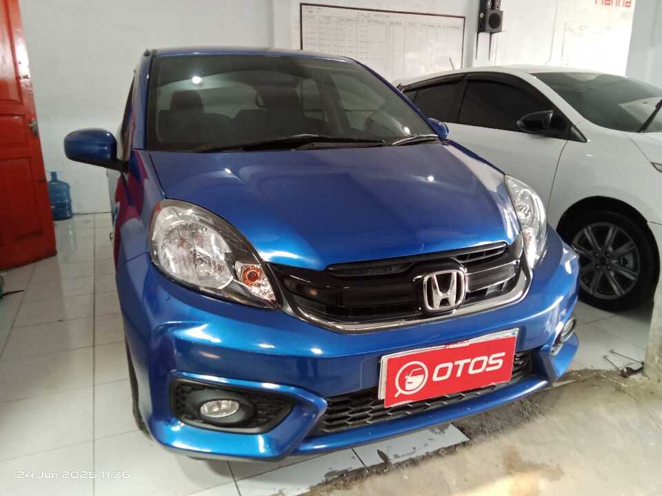 2017 Honda Brio 1.2 Satya E - Foto 1 dari 6