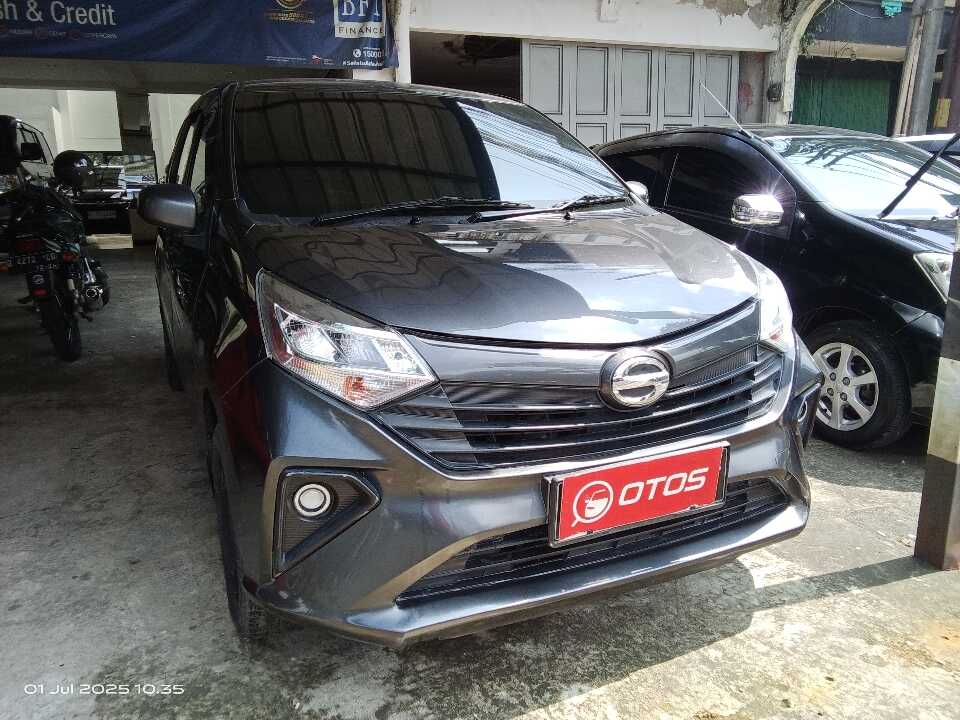 2021 Daihatsu Sigra 1.0 M - Foto 1 dari 6