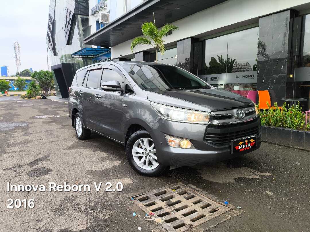 2016 Toyota Kijang Innova 2.0 V - Foto 1 dari 10