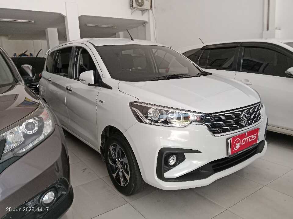 2023 Suzuki Ertiga 1.5 GX Hybrid - Foto 1 dari 6