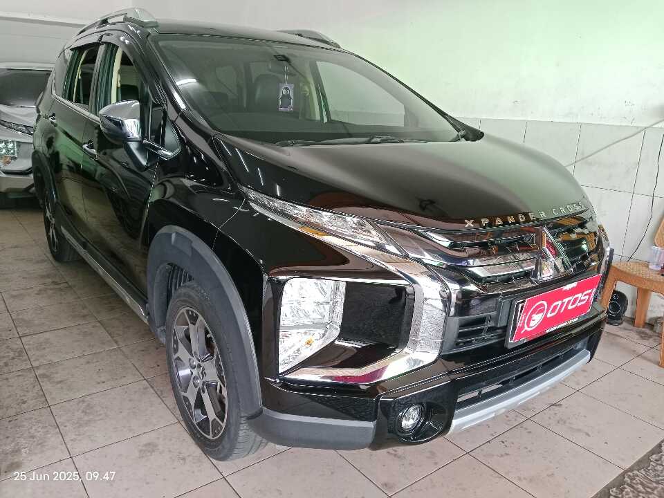 2021 Mitsubishi Xpander 1.5 Cross - Foto 1 dari 6