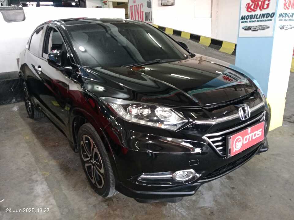 2015 Honda HR-V 1.8 RS - Foto 1 dari 6