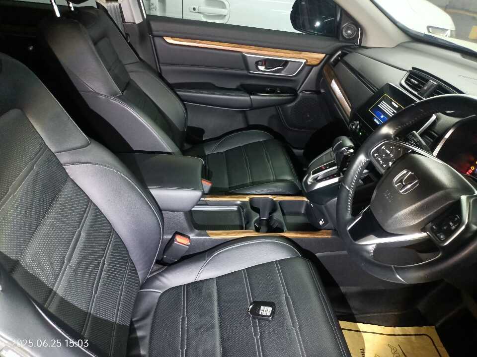 Foto Mobil Bekas Kabin Depan Honda CR-V 1.5 Turbo Prestige tahun 2022