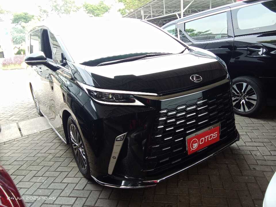 2024 Lexus LM 350 2.5 L - Foto 1 dari 6