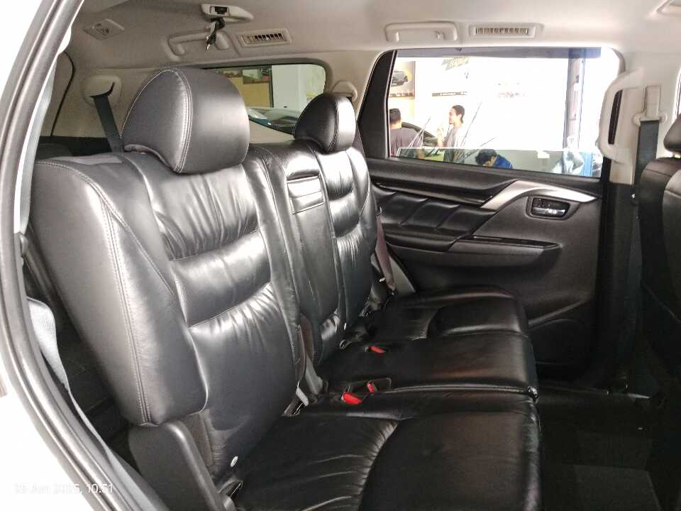 Foto Mobil Bekas Kabin Belakang Mitsubishi Pajero Sport 2.4 Dakar 4X2 tahun 2019