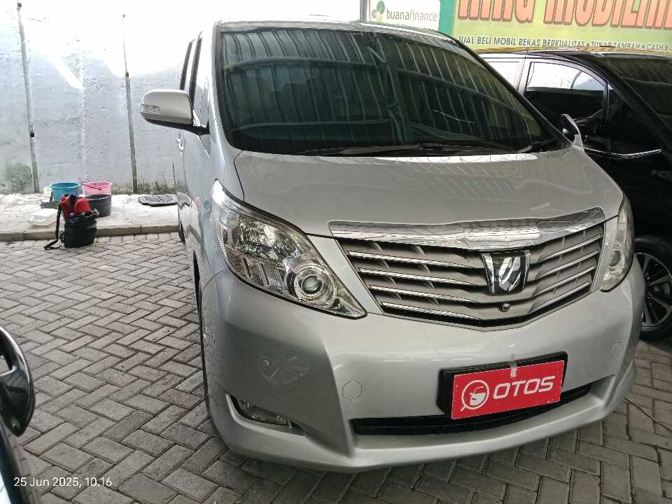 2010 Toyota Alphard 2.4 - Foto 1 dari 6