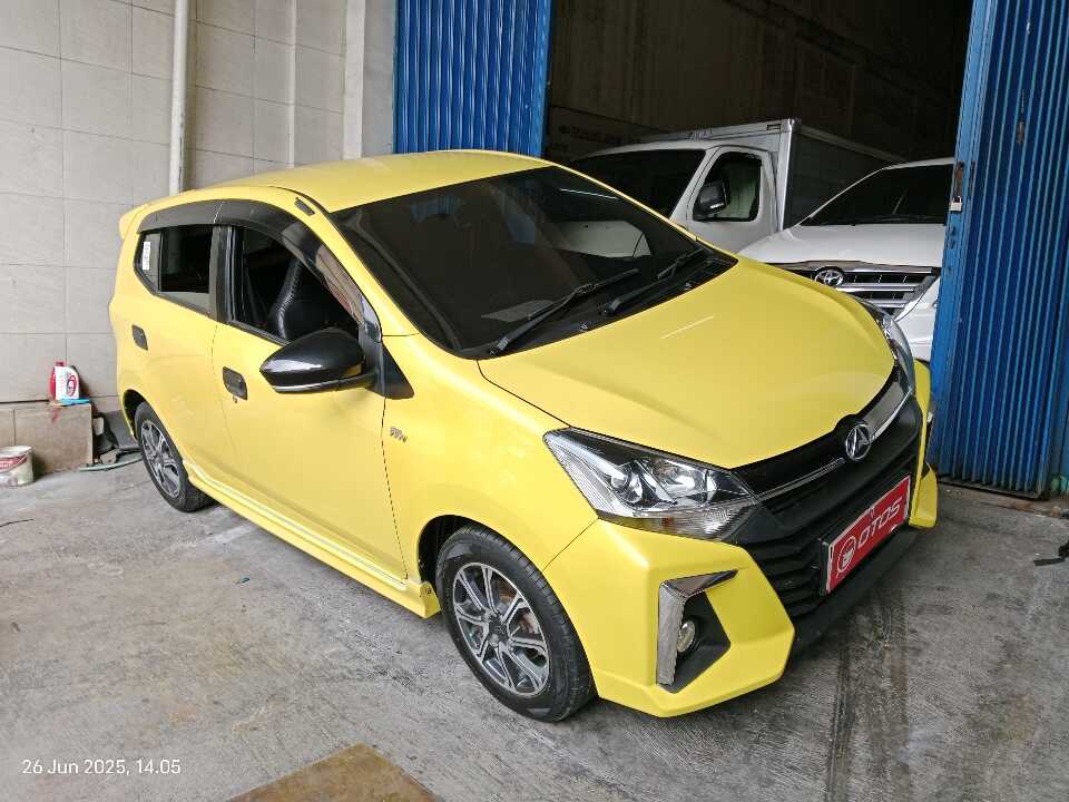 2022 Daihatsu Ayla 1.2 R - Foto 1 dari 6
