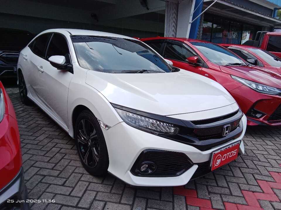 2019 Honda Civic 1.5 E - Foto 1 dari 6