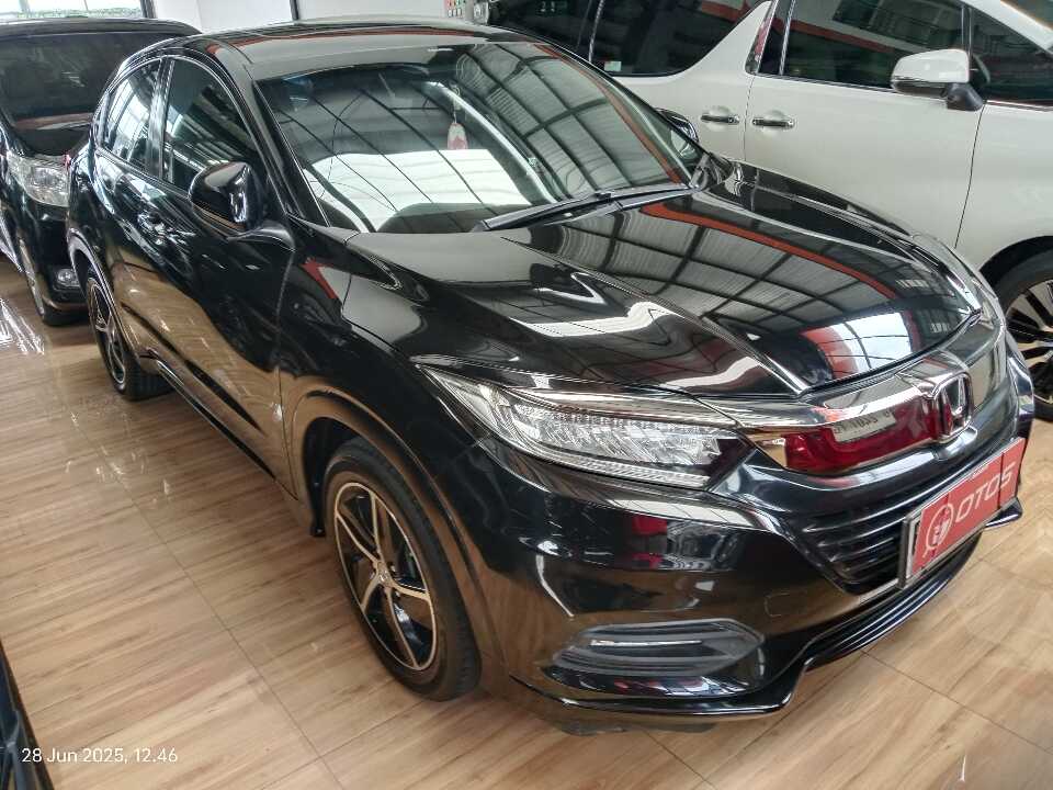 2021 Honda HR-V 1.8 RS - Foto 1 dari 6