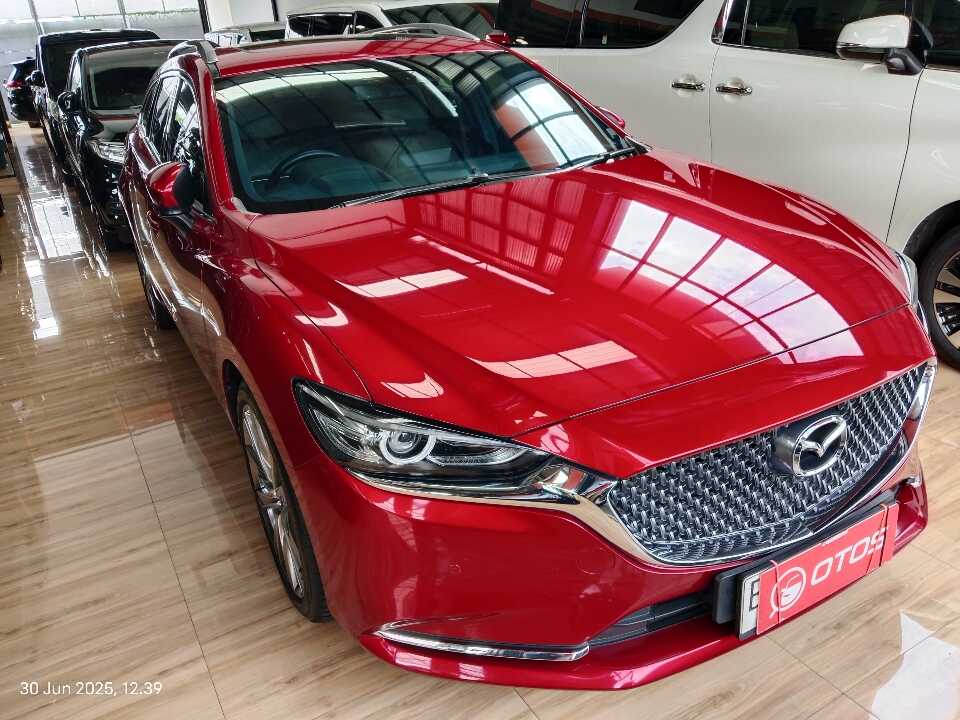 2022 Mazda 6 2.5 - Foto 1 dari 6