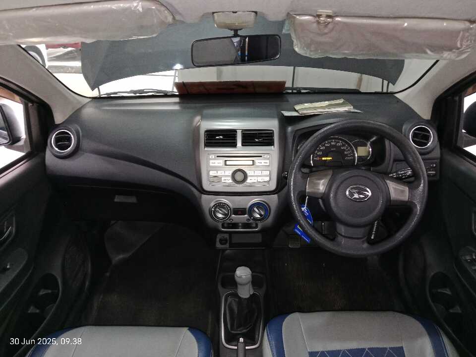 Foto Mobil Bekas Dashboard Daihatsu Ayla 1.0 X tahun 2019