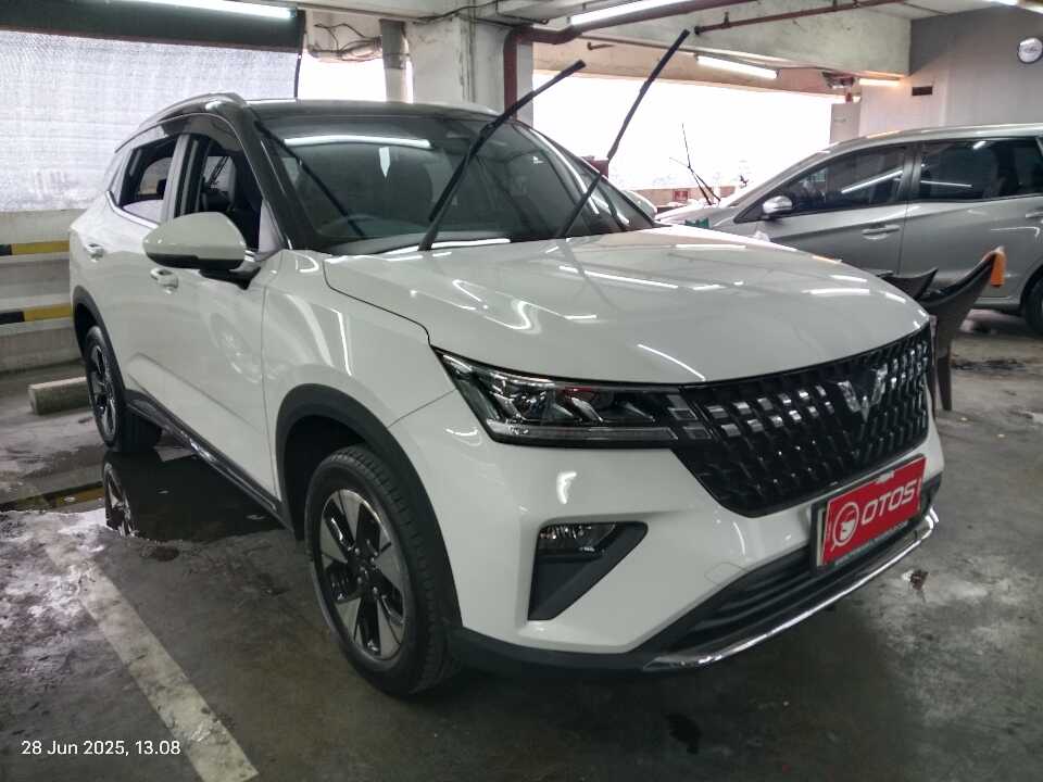 2023 Wuling Alvez 1.5 EX - Foto 1 dari 6