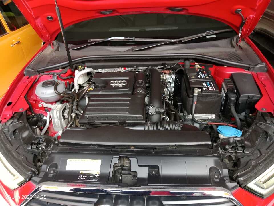 Foto Mobil Bekas Mesin Audi A3 1.2 TFSI Sportback tahun 2017