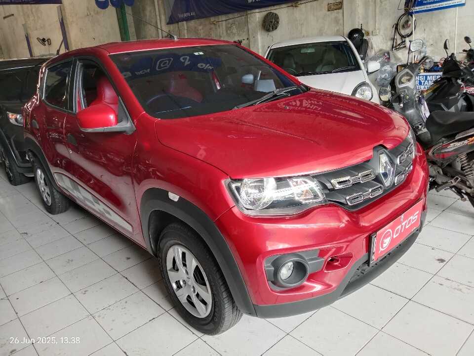2017 Renault Kwid 1.0 SCE - Foto 1 dari 6