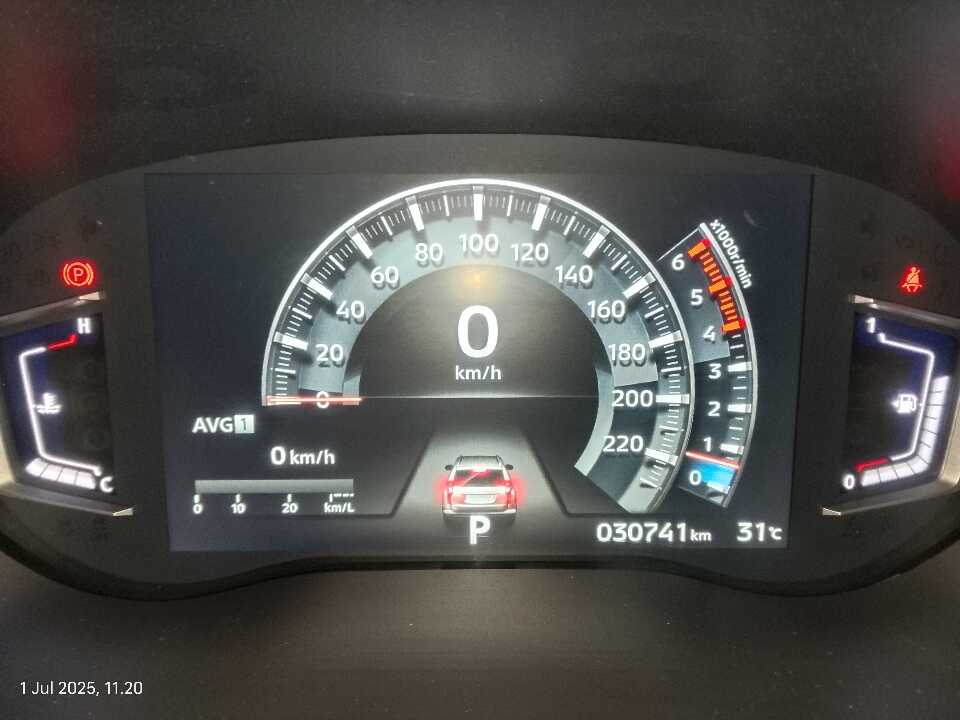 Foto Mobil Bekas Odometer Mitsubishi Pajero Sport 2.4 Dakar 4X2 tahun 2021