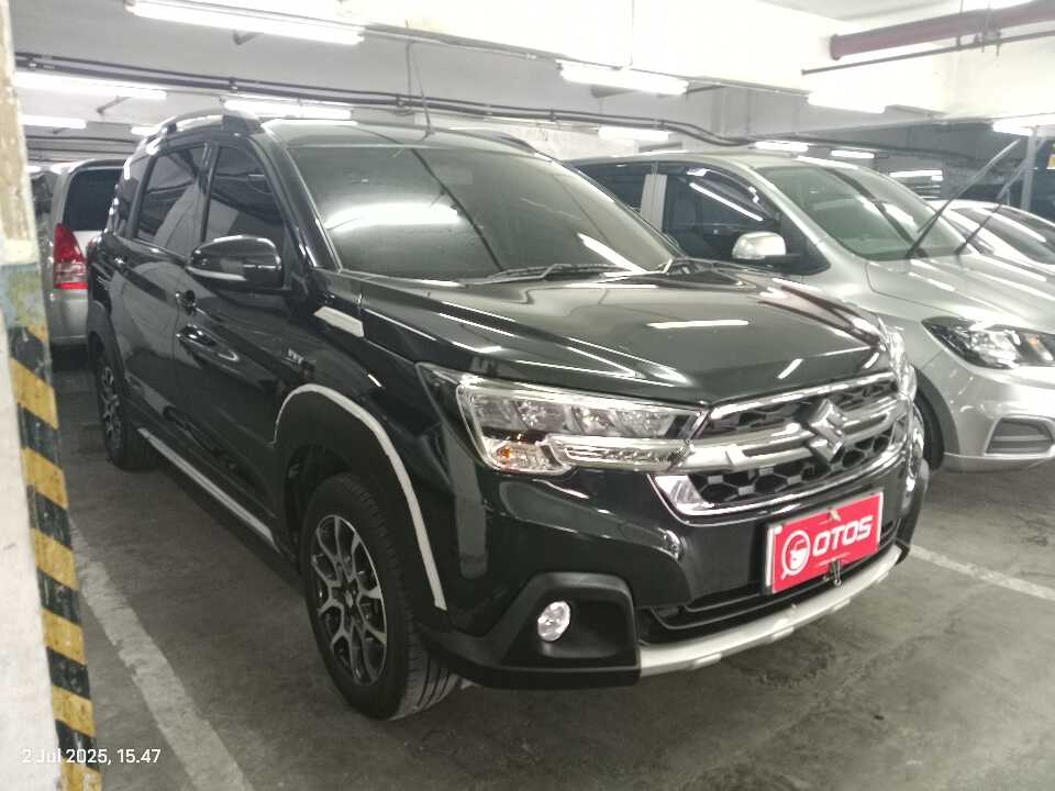 2023 Suzuki XL7 1.5 - Foto 1 dari 6