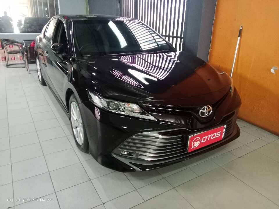 2020 Toyota Camry 2.5 V - Foto 1 dari 6