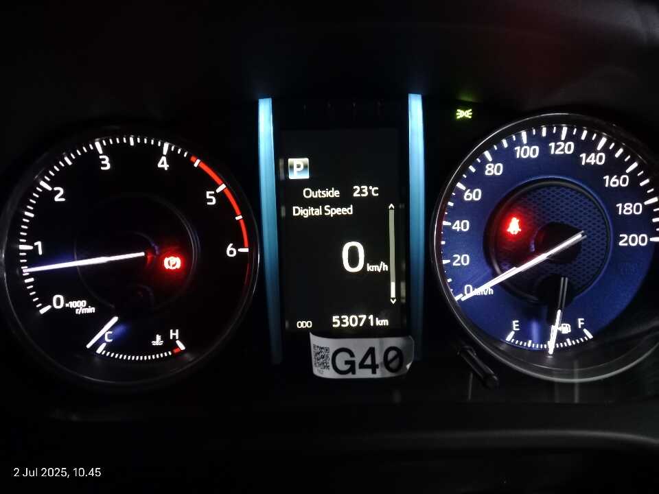 Foto Mobil Bekas Odometer Toyota Fortuner 2.4 4X2 VRZ tahun 2021