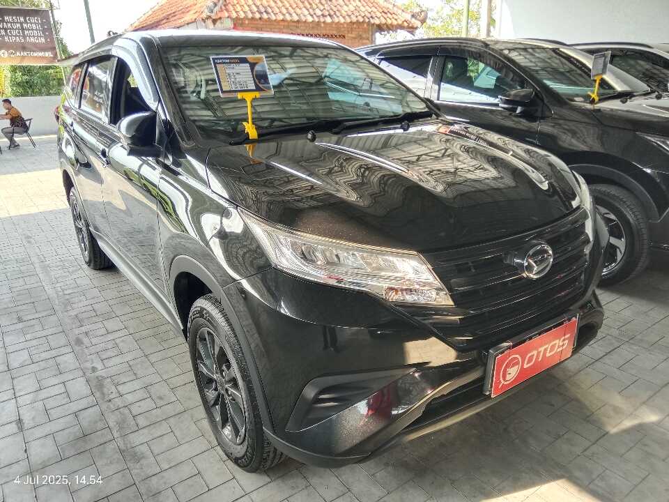 2021 Daihatsu Terios 1.5 X - Foto 1 dari 6