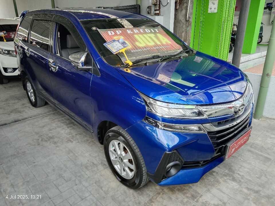 2019 Daihatsu Xenia 1.3 R - Foto 1 dari 6