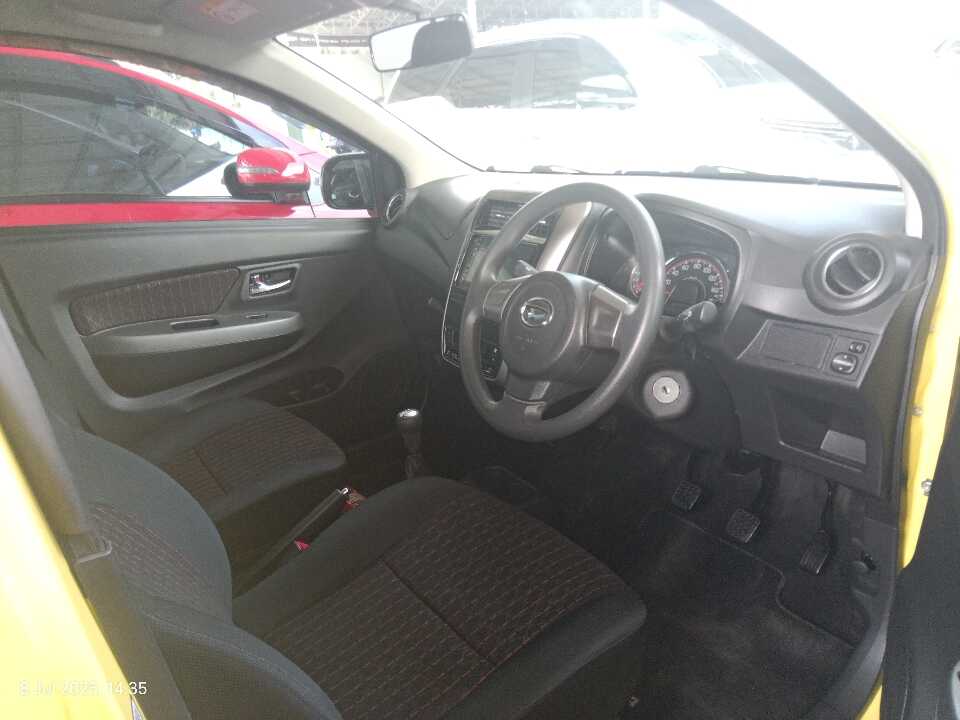 Foto Mobil Bekas Kabin Depan Daihatsu Ayla 1.2 X tahun 2021