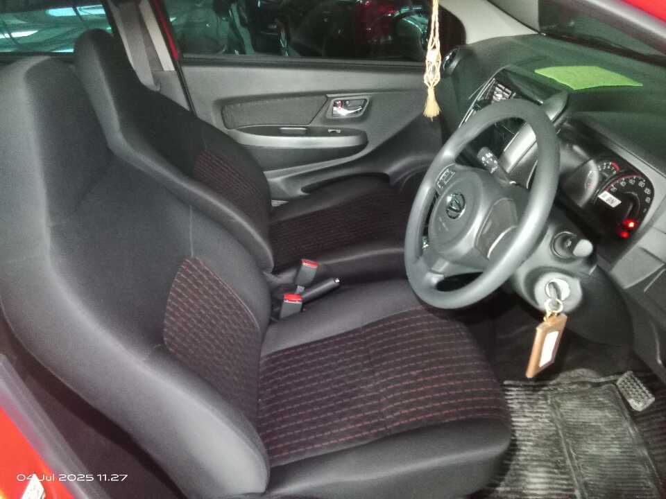 Foto Mobil Bekas Kabin Depan Daihatsu Ayla 1.2 R tahun 2022