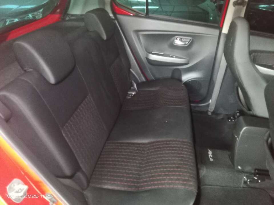 Foto Mobil Bekas Kabin Belakang Daihatsu Ayla 1.2 R tahun 2022
