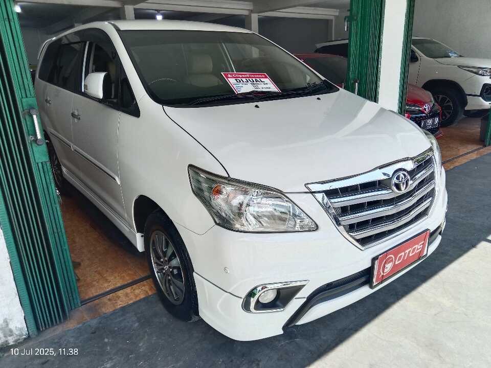 2015 Toyota Kijang Innova 2.0 V - Foto 1 dari 6