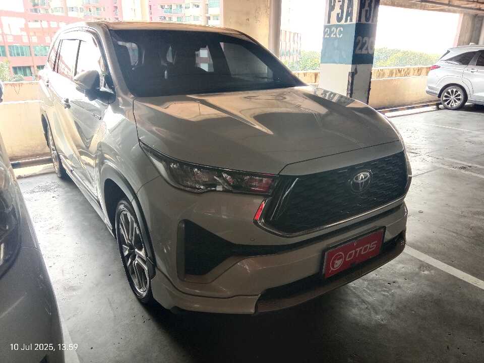 2022 Toyota Kijang Innova 2.0 Zenix Q HV CVT TSS Modellista - Foto 1 dari 6