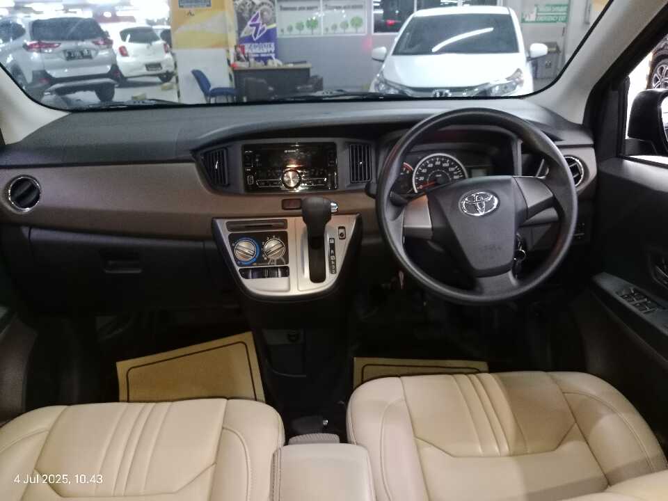 Foto Mobil Bekas Dashboard Toyota Calya 1.2 tahun 2019