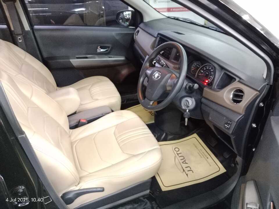 Foto Mobil Bekas Kabin Depan Toyota Calya 1.2 tahun 2019