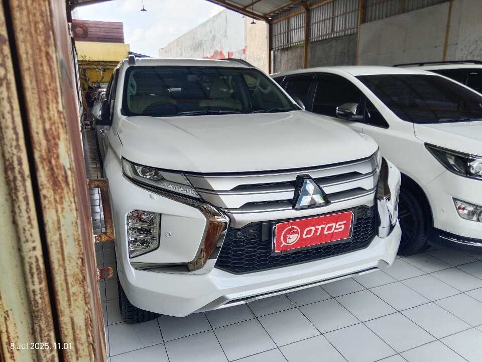 2021 Mitsubishi Pajero Sport 2.4 Dakar Ultimate - Foto 1 dari 6