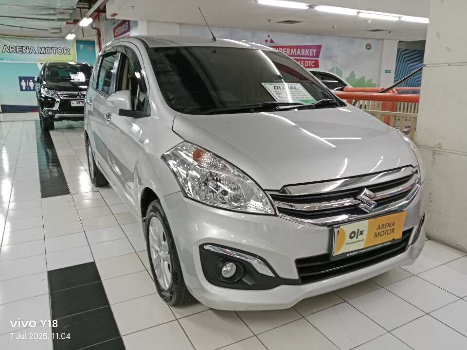 2017 Suzuki Ertiga 1.4 - Foto 1 dari 6