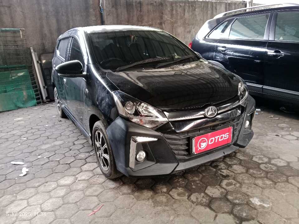 2021 Daihatsu Ayla 1.2 R - Foto 1 dari 6