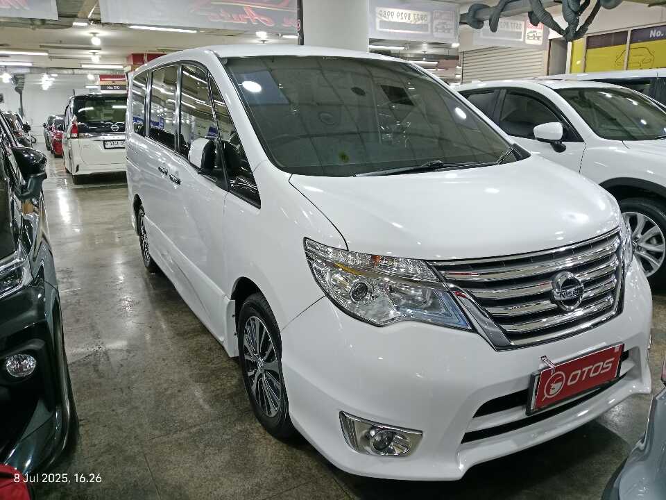 2016 Nissan Serena 2.0 Highway Star - Foto 1 dari 6