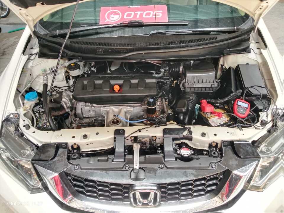 Foto Mobil Bekas Mesin Honda Civic 1.8 FB tahun 2015