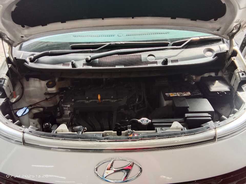 Foto Mobil Bekas Mesin Hyundai Stargazer 1.5 Prime tahun 2023