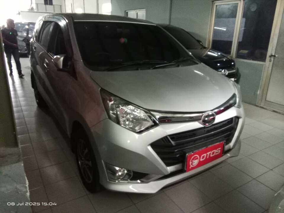 2018 Daihatsu Sigra 1.2 R - Foto 1 dari 6