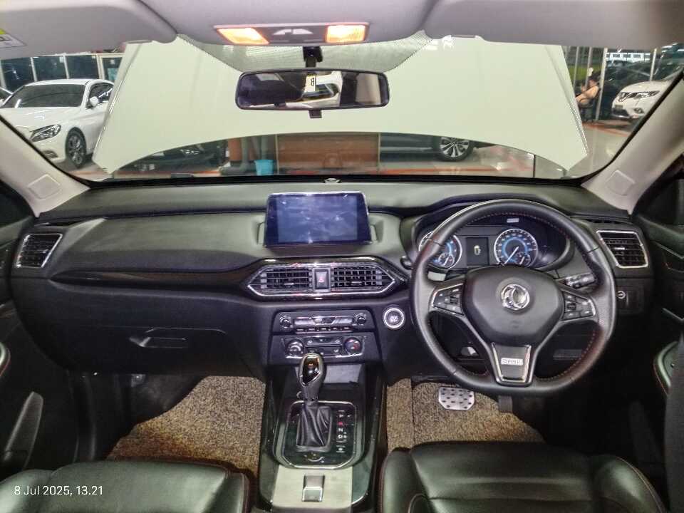 Foto Mobil Bekas Dashboard DFSK Glory 560 1.5 tahun 2020