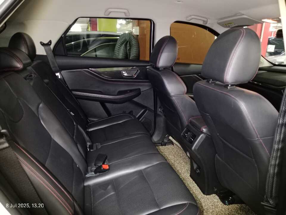 Foto Mobil Bekas Kabin Belakang DFSK Glory 560 1.5 tahun 2020