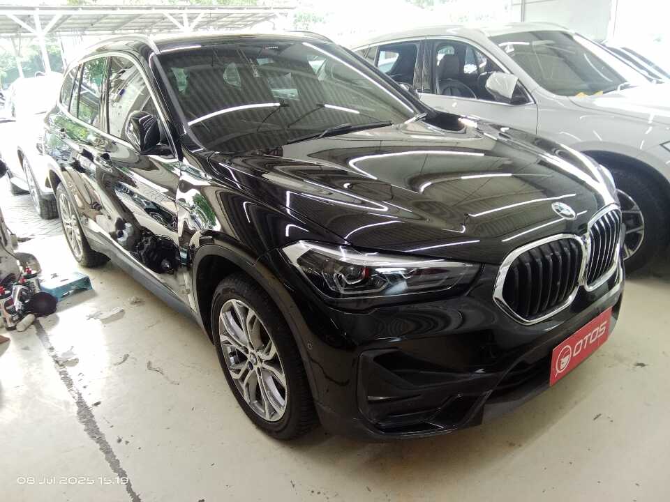 2022 BMW X1 1.5 Sdrive18i - Foto 1 dari 6