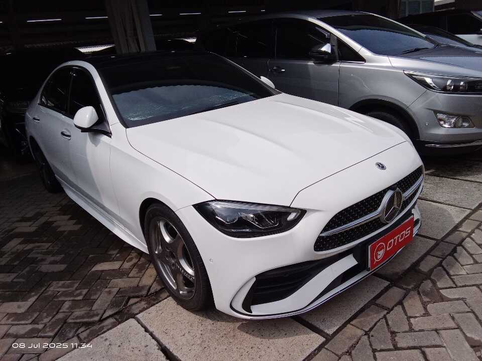 2022 Mercedes-Benz C300 2.0 - Foto 1 dari 6