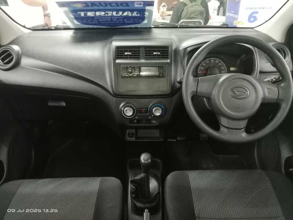 Foto Mobil Bekas Dashboard Daihatsu Ayla 1.0 D+ tahun 2022