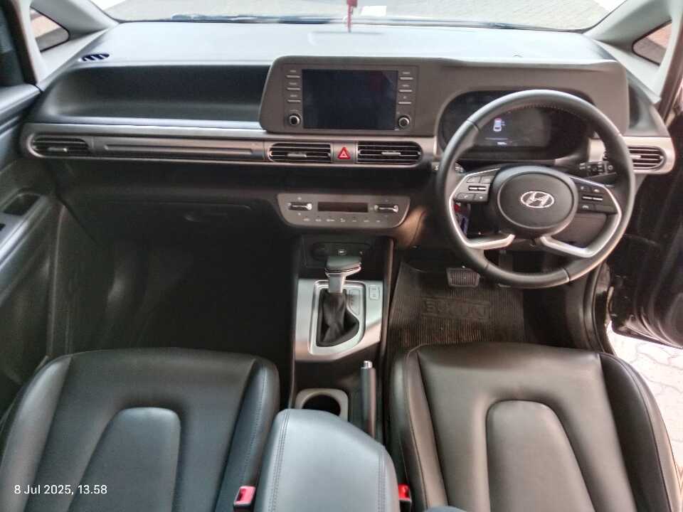 Foto Mobil Bekas Dashboard Hyundai Stargazer 1.5 Prime tahun 2022