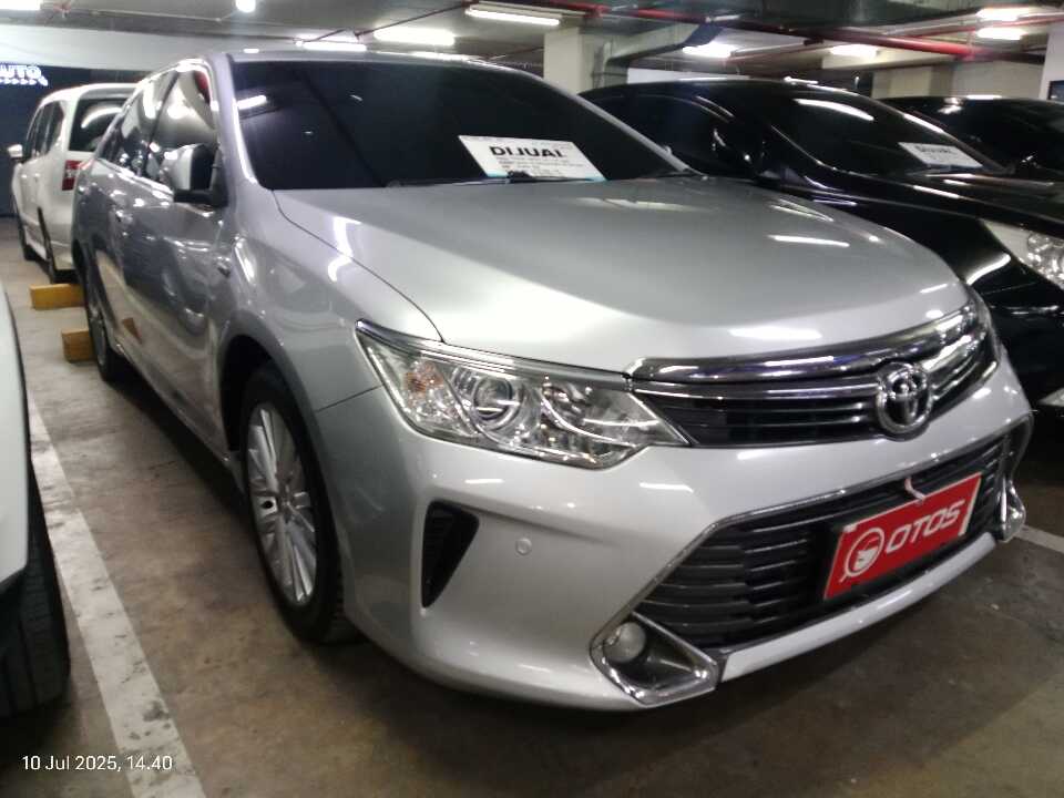 2015 Toyota Camry 2.5 V - Foto 1 dari 6