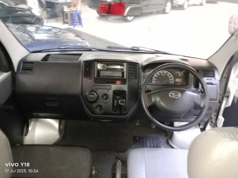 Foto Mobil Bekas Dashboard Daihatsu Gran Max 1.5 D tahun 2015