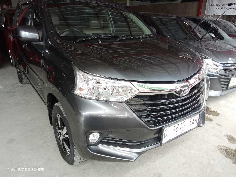 2018 Daihatsu Xenia 1.3 R - Foto 1 dari 6