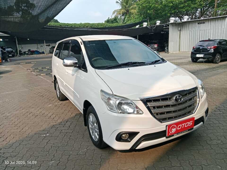 2014 Toyota Kijang Innova 2.0 G - Foto 1 dari 9